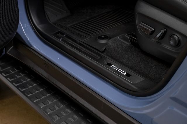 2025 Toyota Land Cruiser Premium