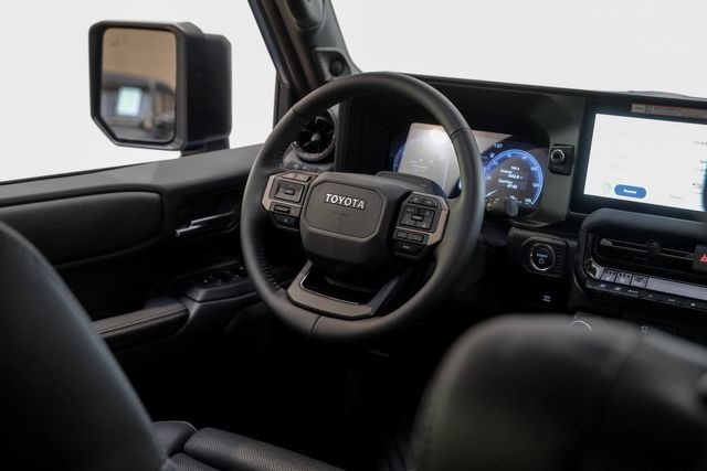 2025 Toyota Land Cruiser Premium