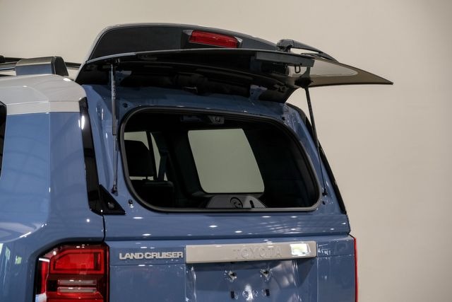 2025 Toyota Land Cruiser Premium