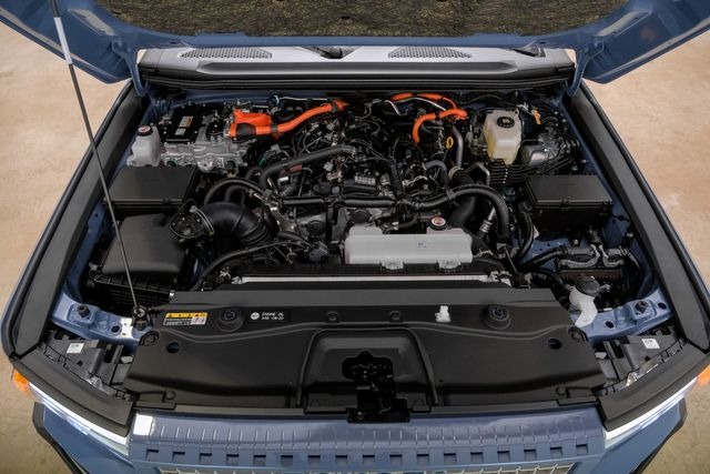 2025 Toyota Land Cruiser Premium