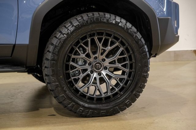 2025 Toyota Land Cruiser Premium