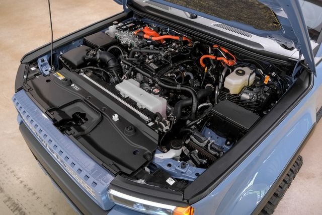 2025 Toyota Land Cruiser Premium