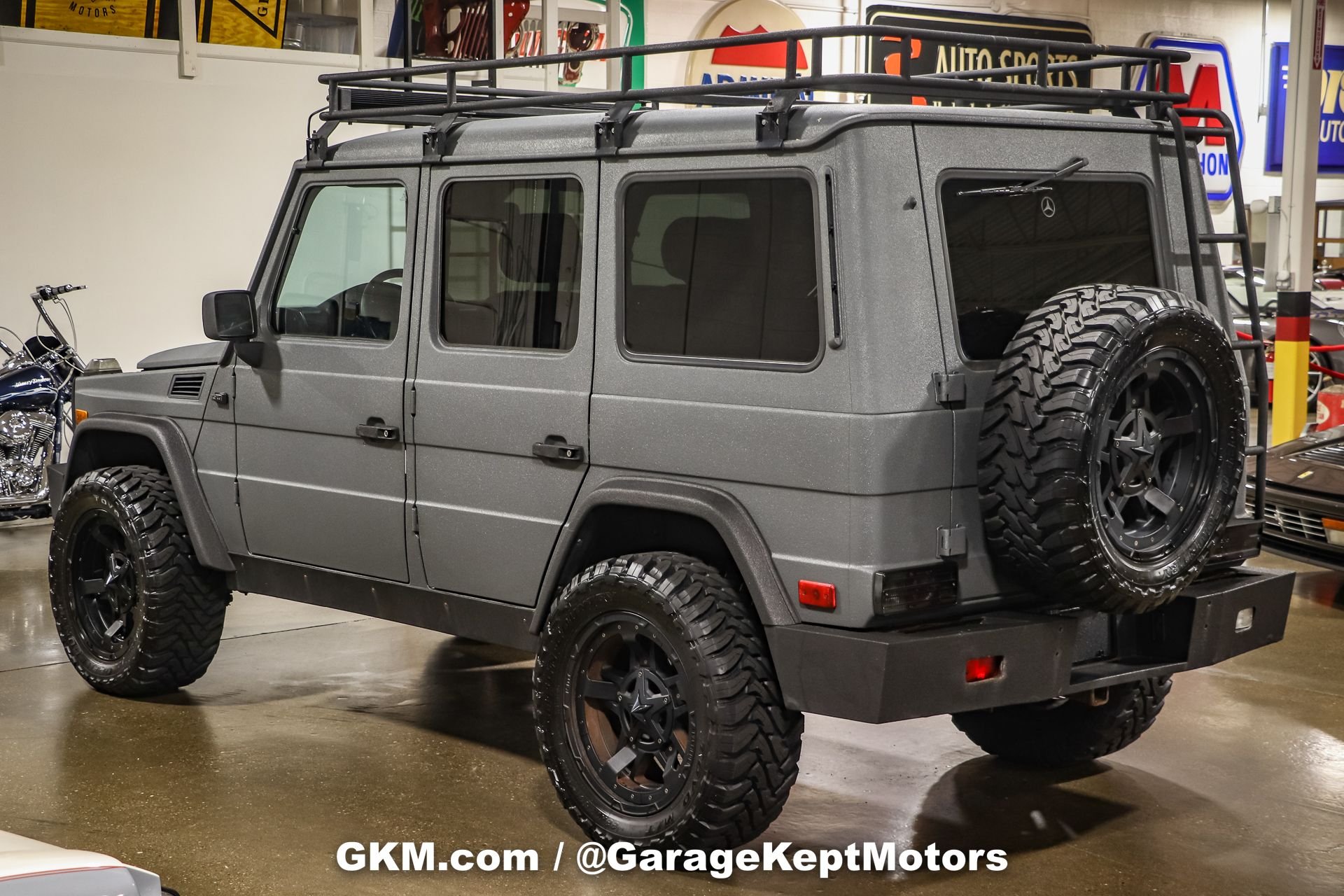 Sold: 2002 Mercedes-Benz G500