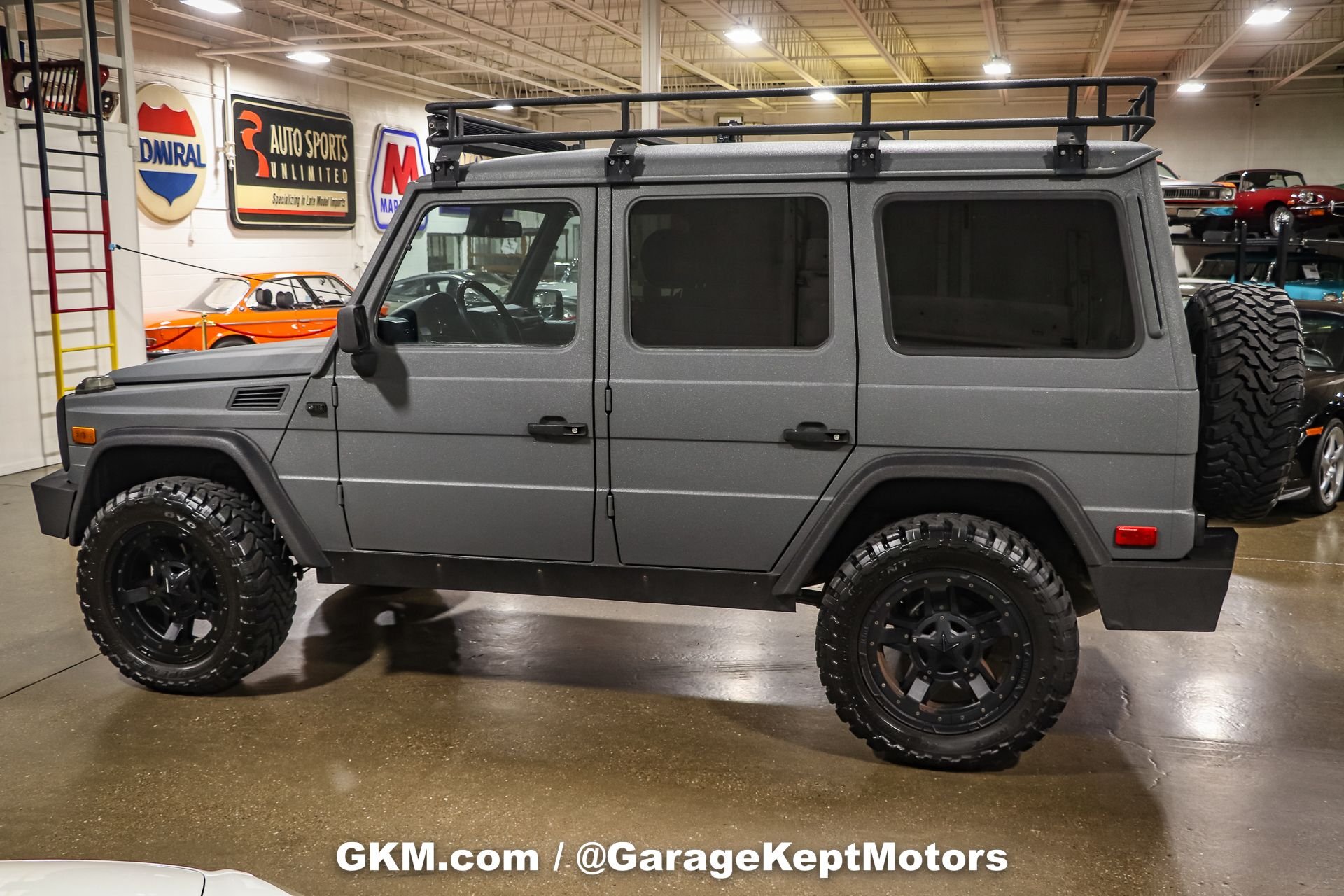 Sold: 2002 Mercedes-Benz G500