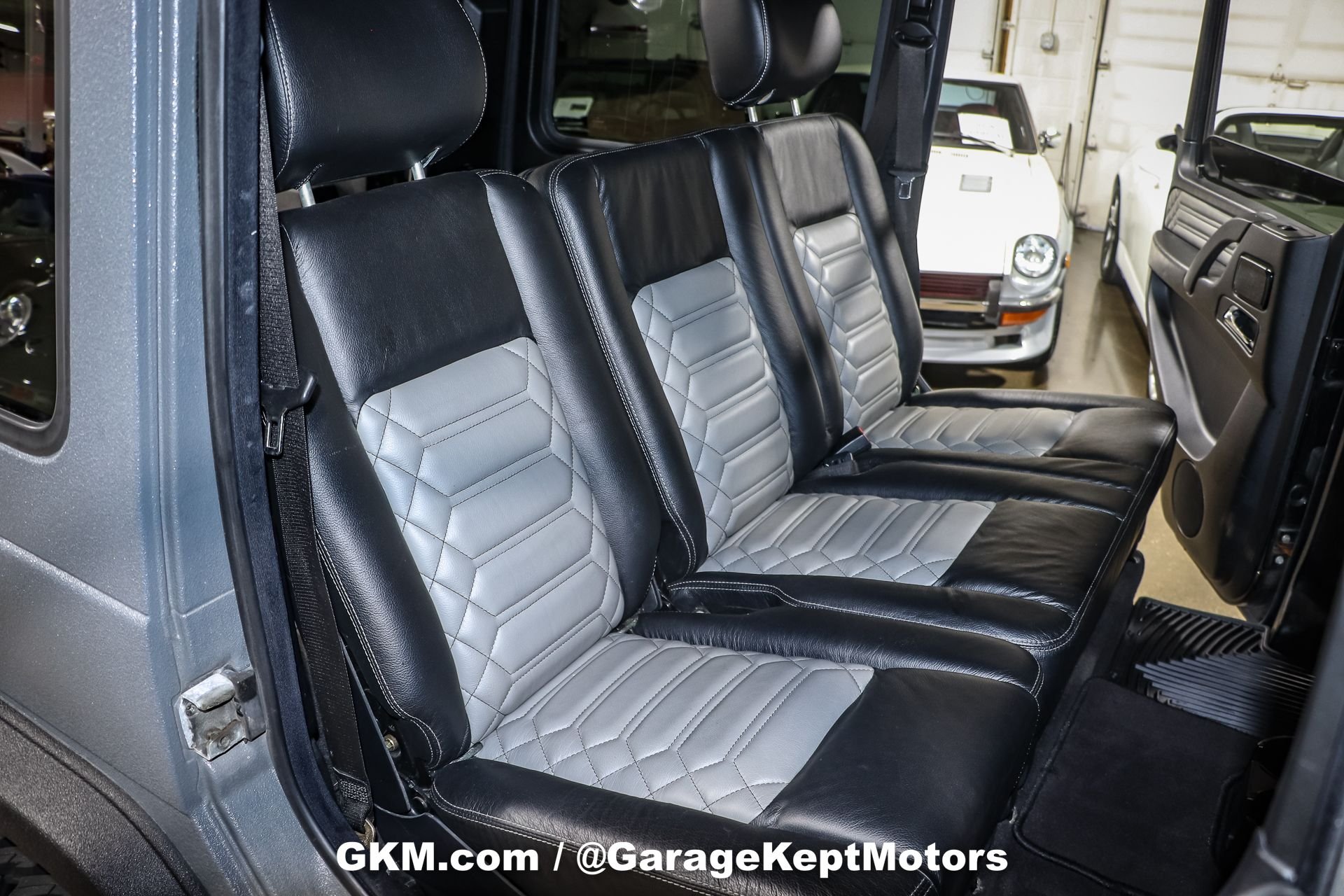 Sold: 2002 Mercedes-Benz G500