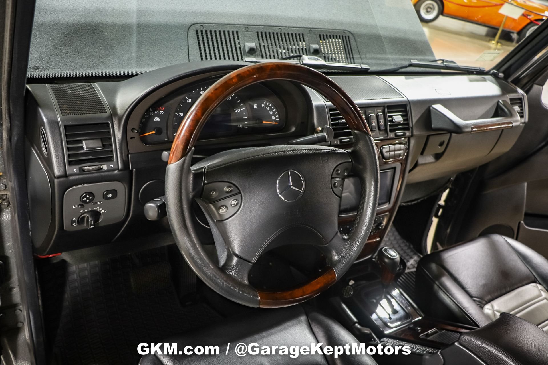 Sold: 2002 Mercedes-Benz G500