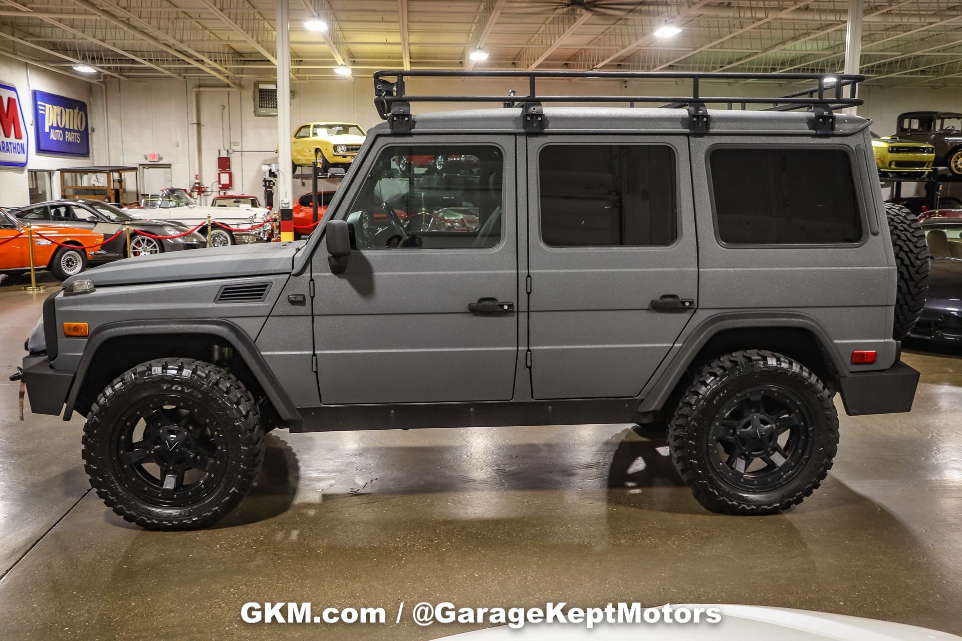 Sold: 2002 Mercedes-Benz G500