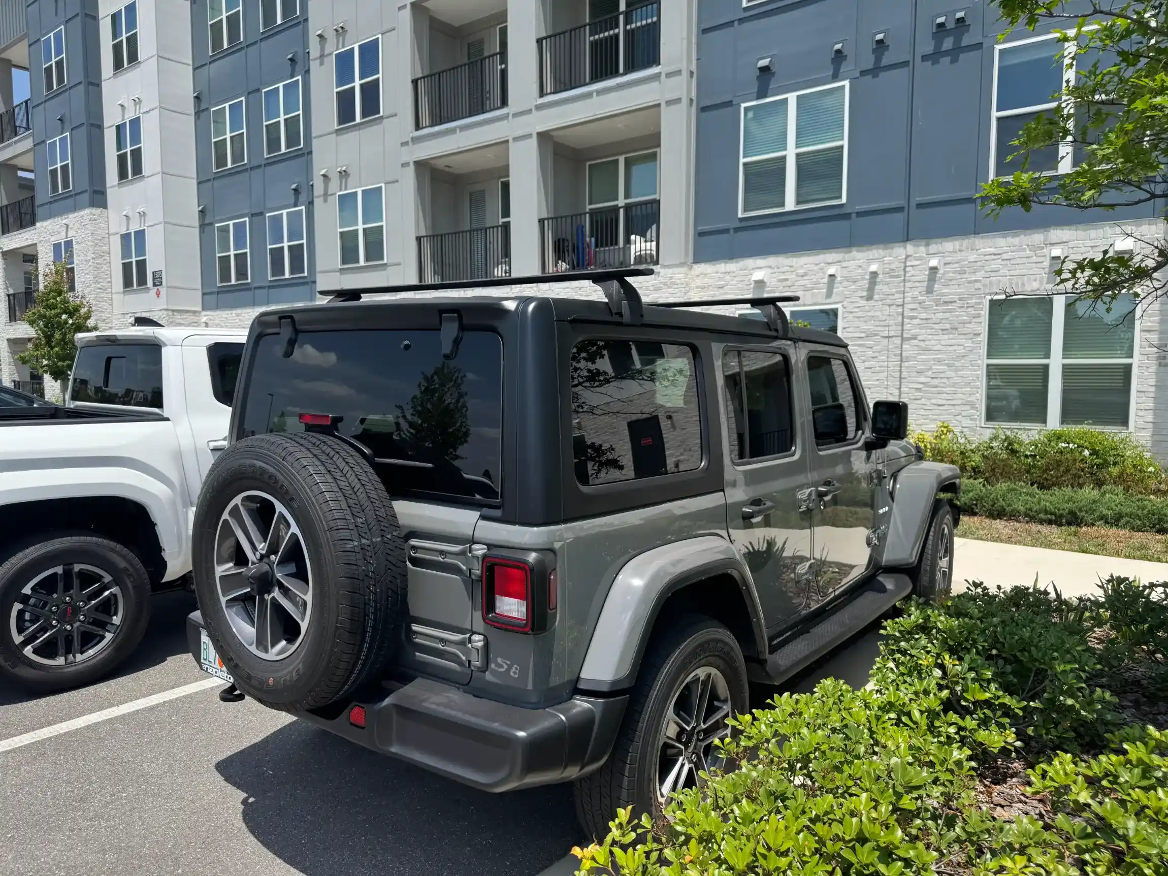 2023 Jeep Wrangler Sahara - 5