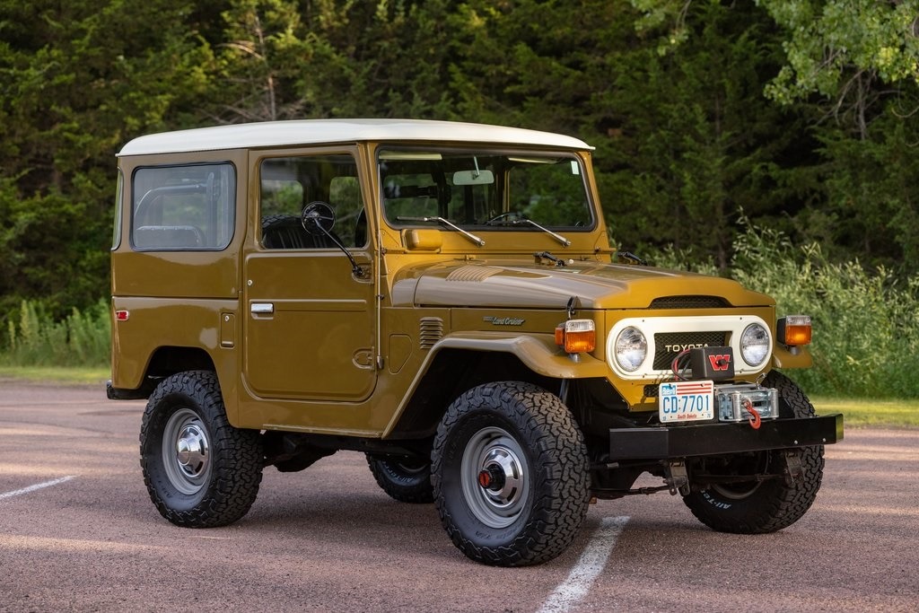 Toyota Land Cruiser