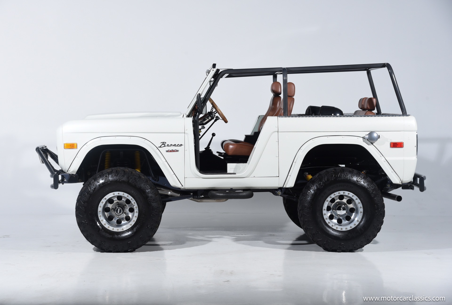 1974 Ford Bronco - 2