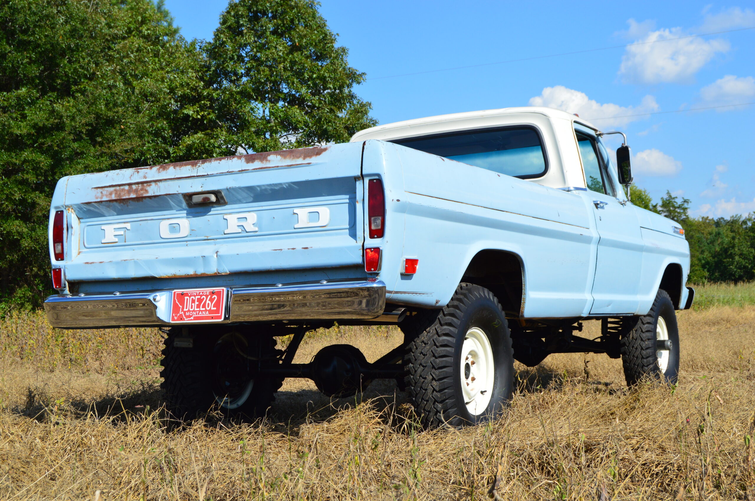 Sold: 1969 Ford F-100 4x4