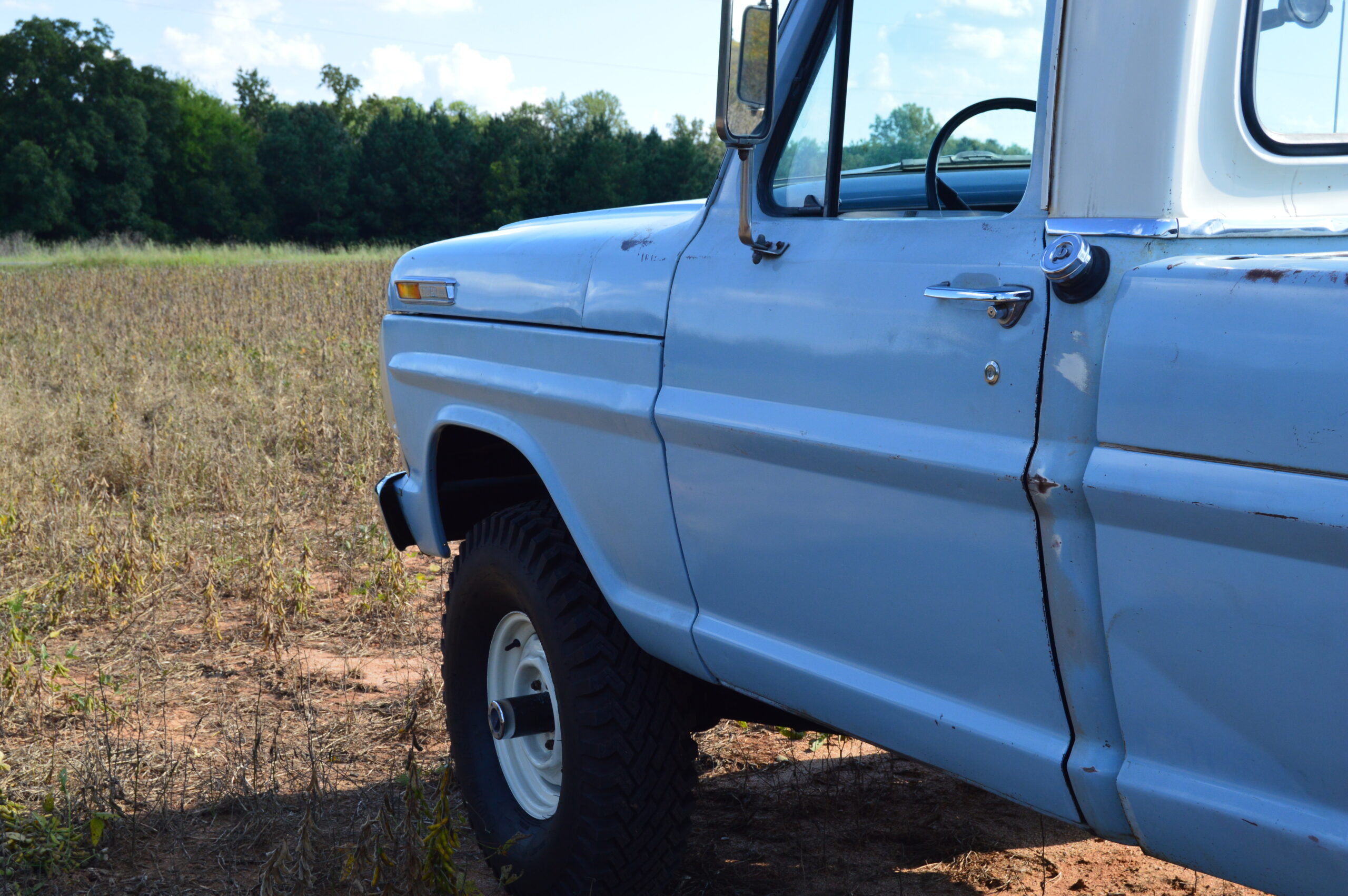 Sold: 1969 Ford F-100 4x4