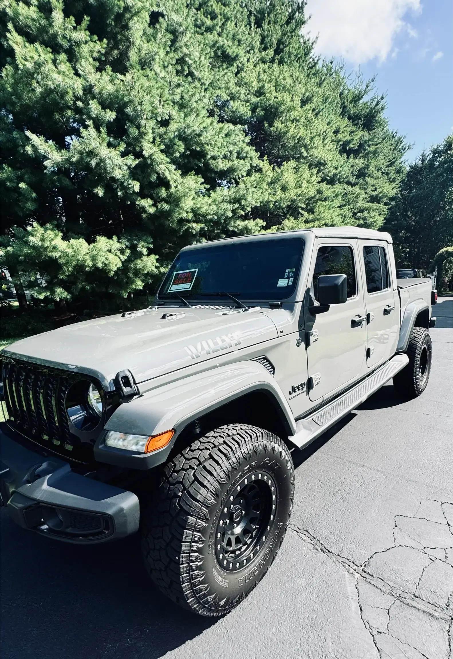 2023 Jeep Gladiator Willys Sport - 3
