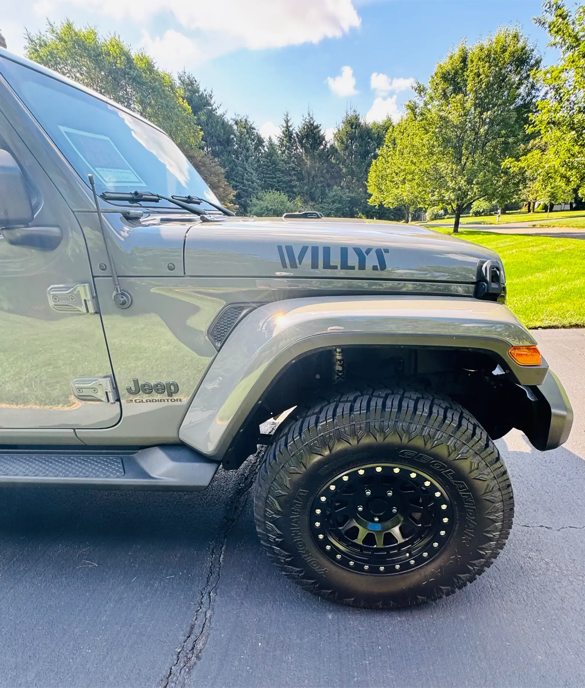 2023 Jeep Gladiator Willys Sport - 4