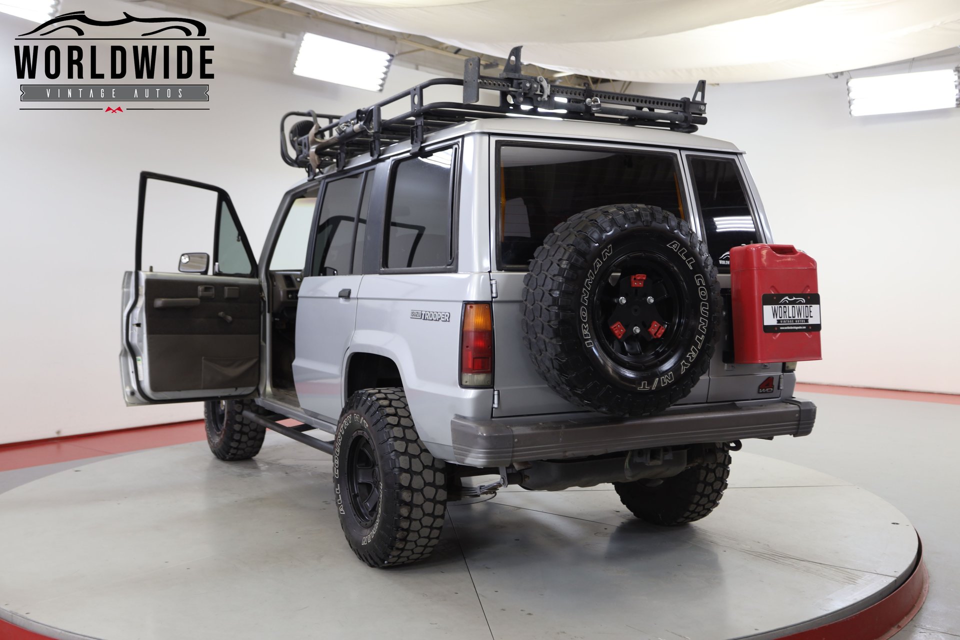 Sold: 1990 Isuzu Trooper 4x4