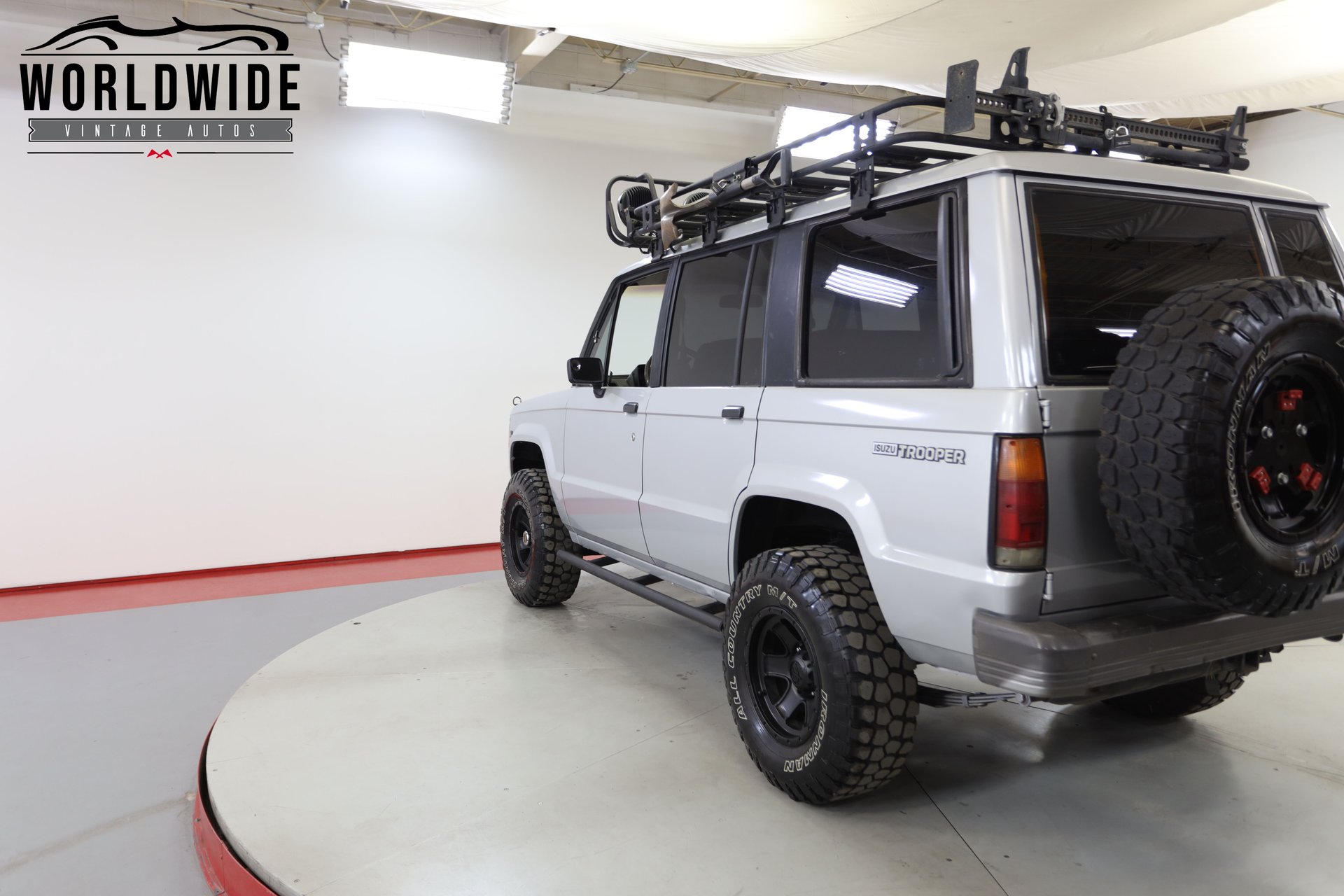 Sold: 1990 Isuzu Trooper 4x4