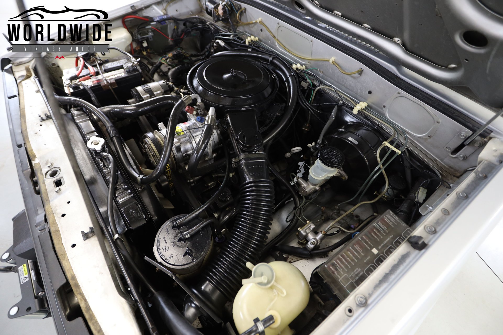 Sold: 1990 Isuzu Trooper 4x4 - 5