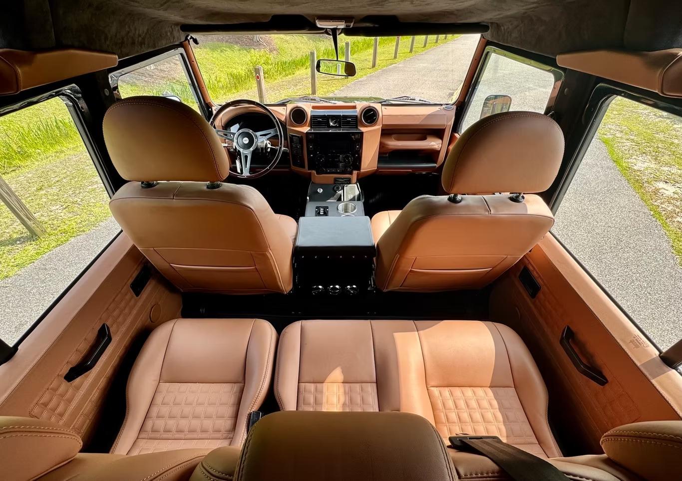 1993 Land Rover Defender 110 Station Wagon - 5