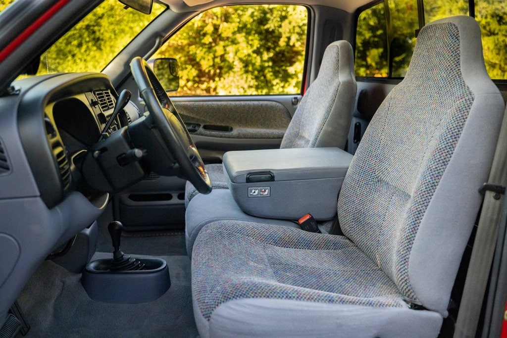 Sold: 2002 Dodge Ram 2500