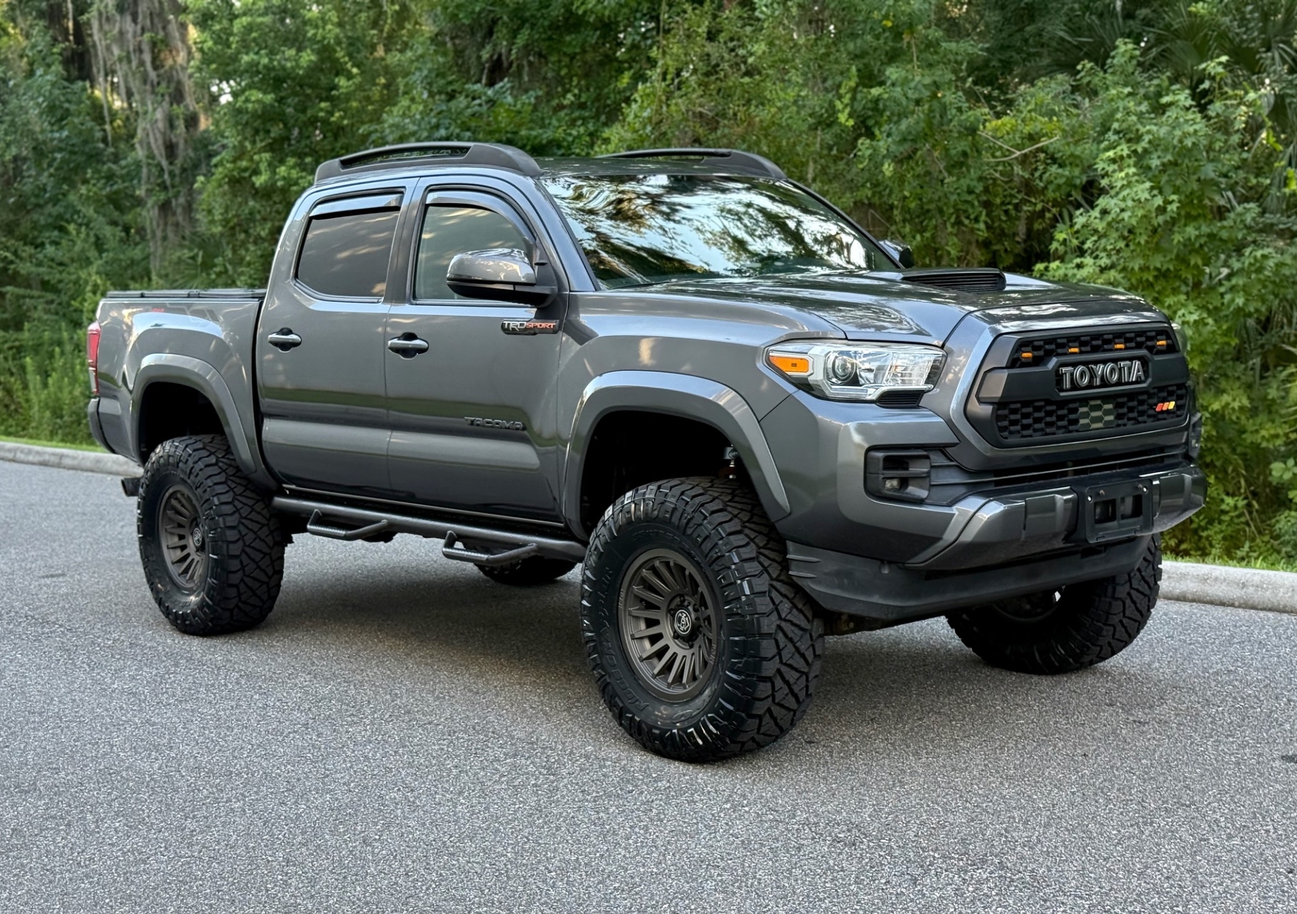  Toyota Tacoma