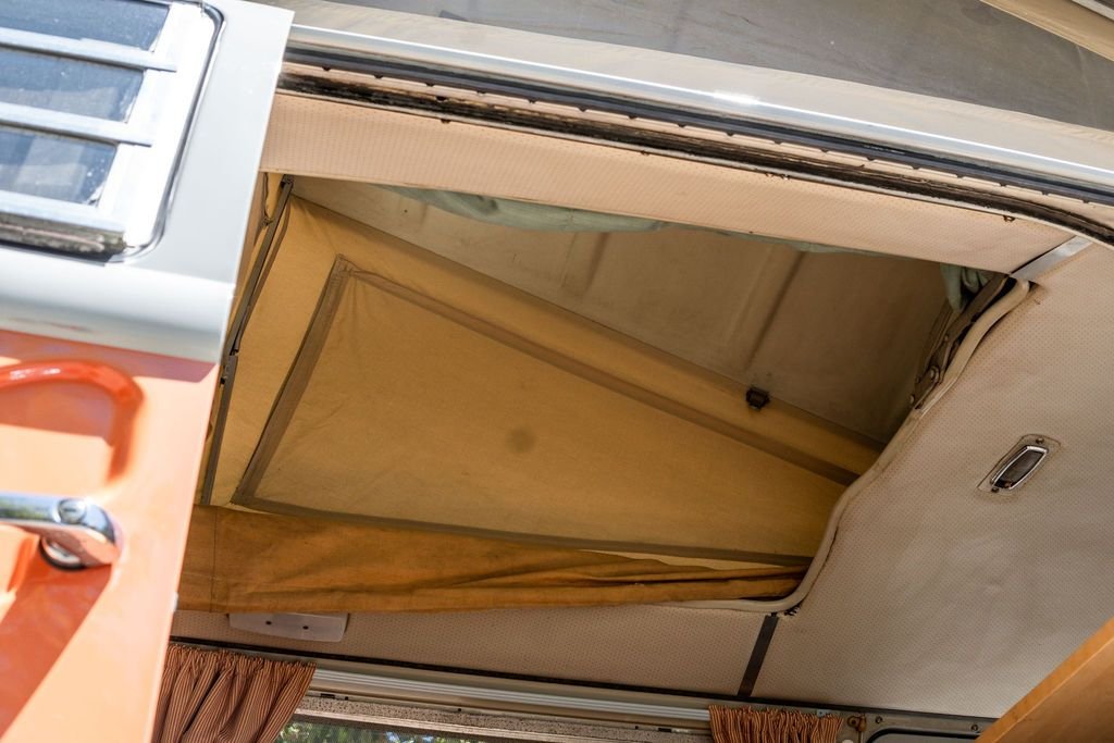 1968 Volkswagen Westfalia Camper