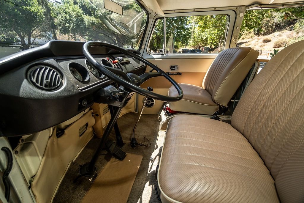1968 Volkswagen Westfalia Camper