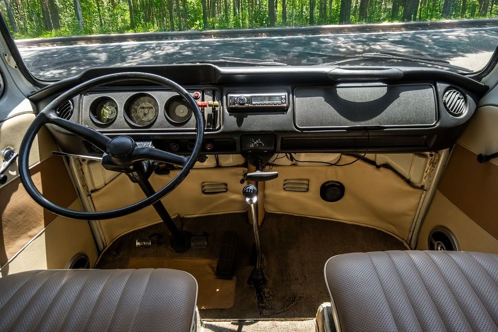 1968 Volkswagen Westfalia Camper
