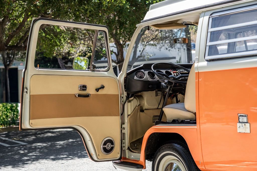 1968 Volkswagen Westfalia Camper