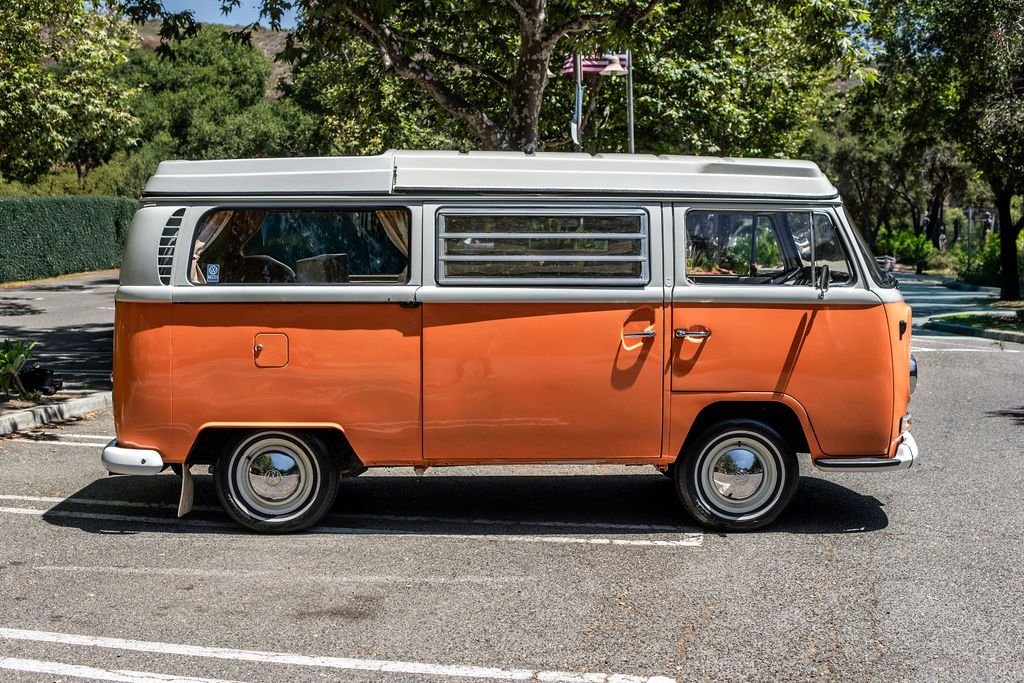 1968 Volkswagen Westfalia Camper