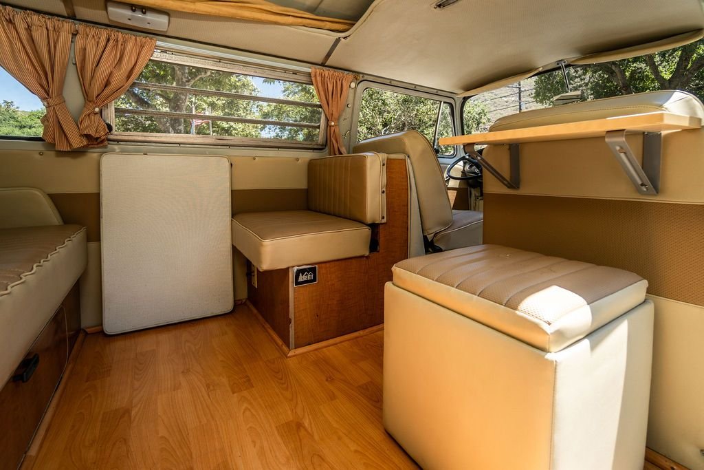 1968 Volkswagen Westfalia Camper