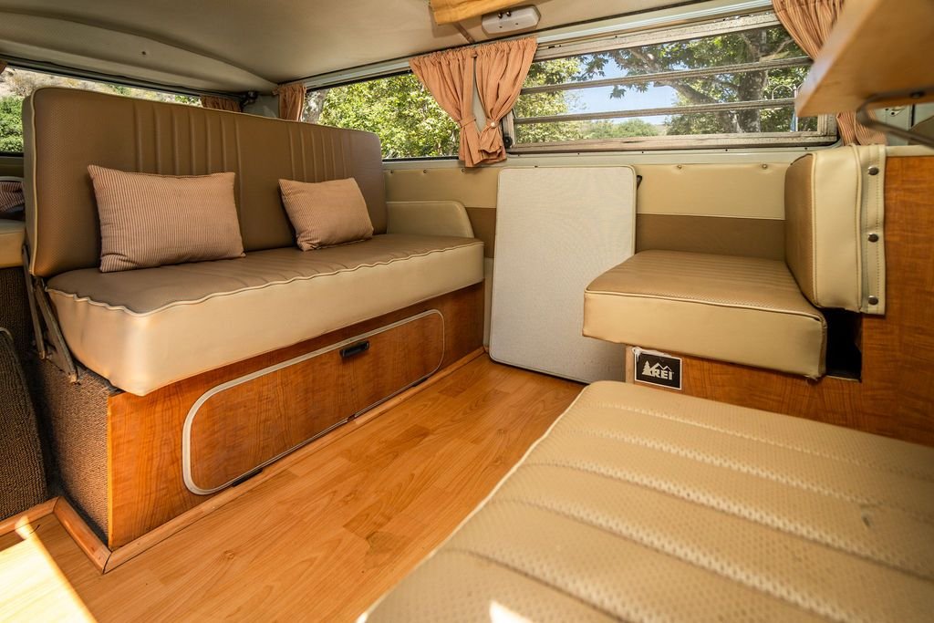 1968 Volkswagen Westfalia Camper