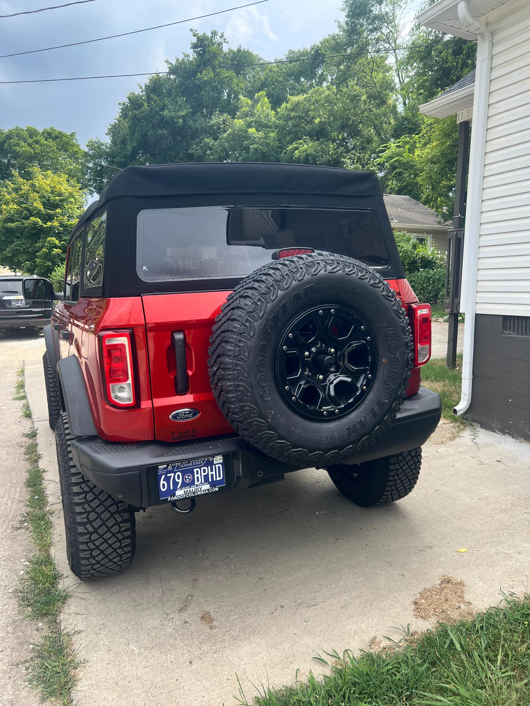 1k-Mile 2024 Ford Bronco Black Diamond