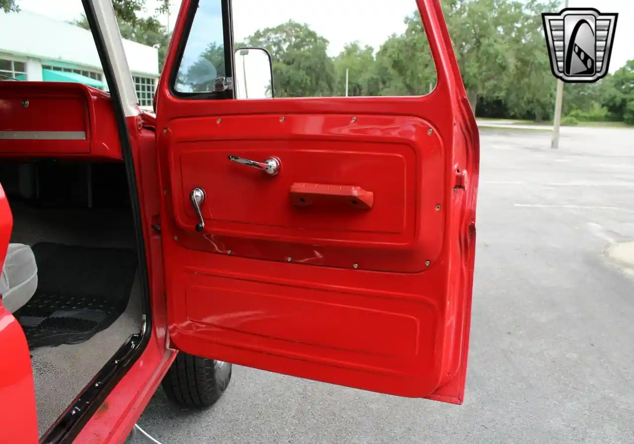 1965 Chevrolet Suburban