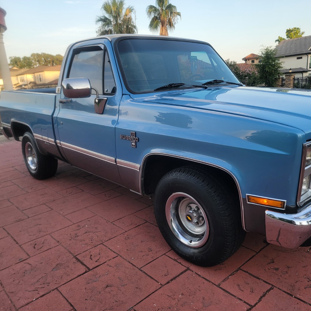 1987 Chevy R10 Silverado - 4