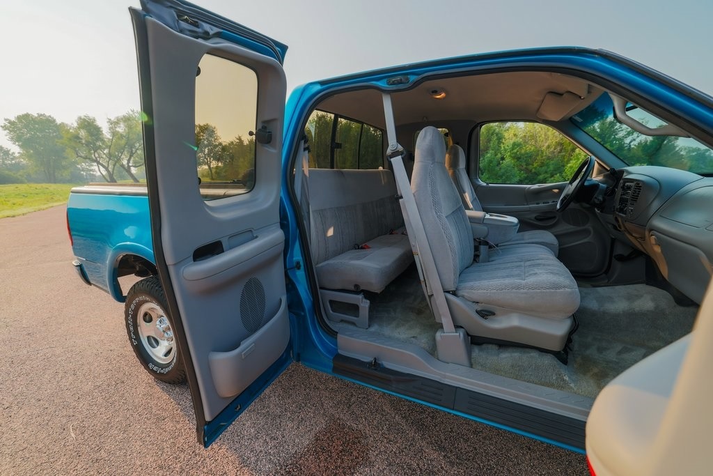 66k-Mile 1997 Ford F-150 XLT 4×4