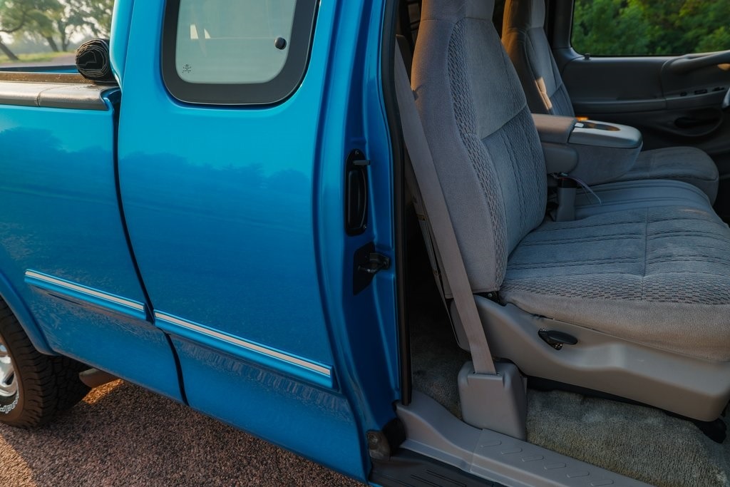 66k-Mile 1997 Ford F-150 XLT 4×4
