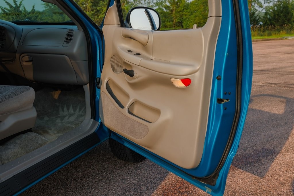 66k-Mile 1997 Ford F-150 XLT 4×4