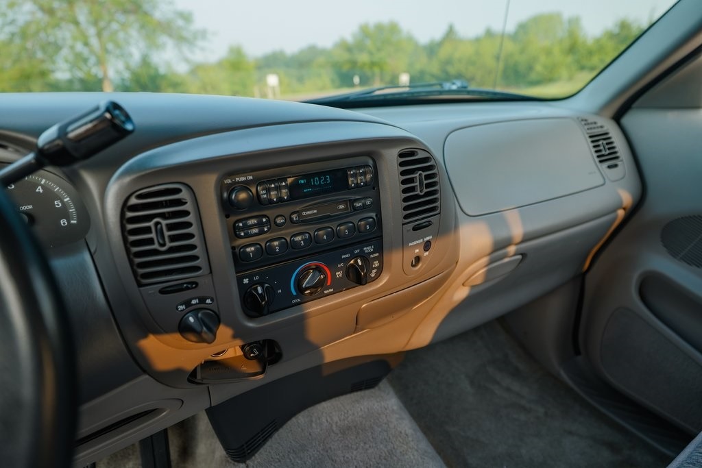 66k-Mile 1997 Ford F-150 XLT 4×4