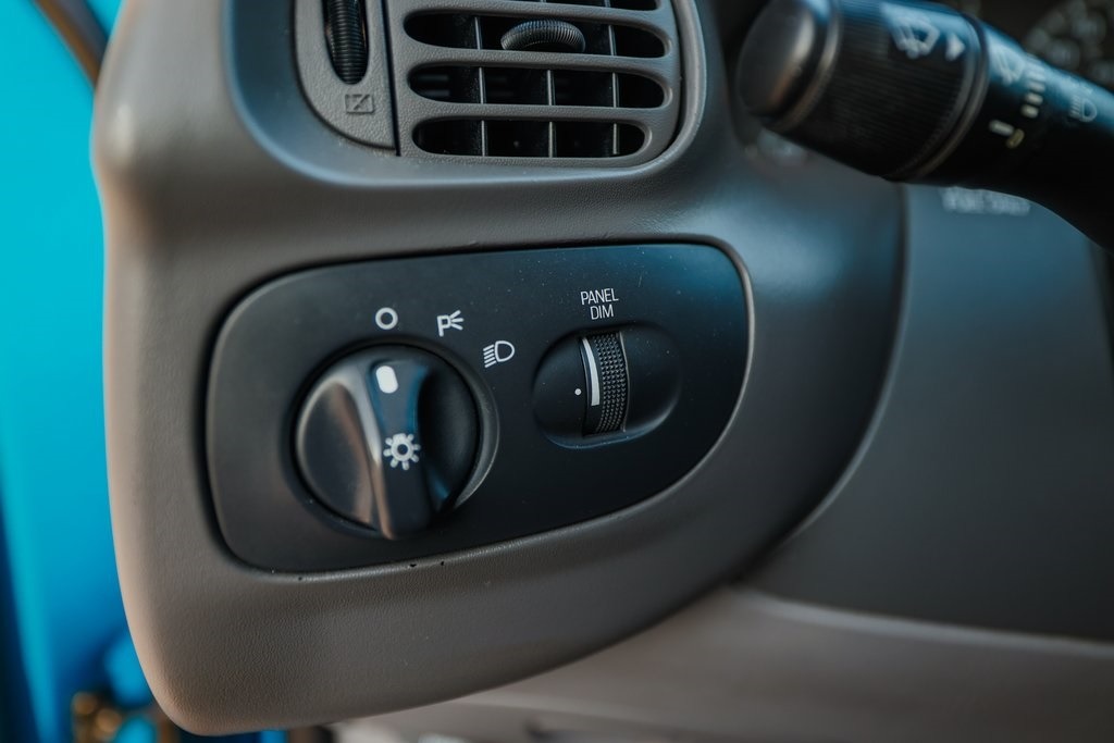 66k-Mile 1997 Ford F-150 XLT 4×4