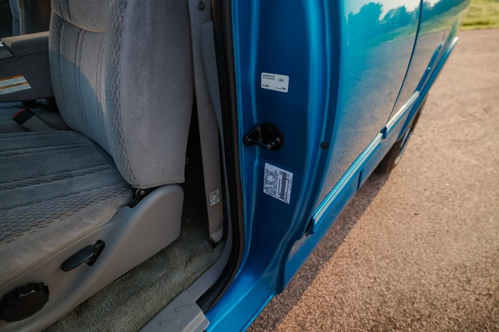 66k-Mile 1997 Ford F-150 XLT 4×4