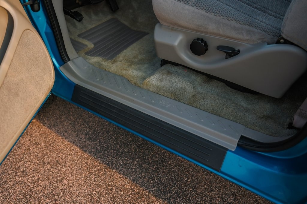 66k-Mile 1997 Ford F-150 XLT 4×4