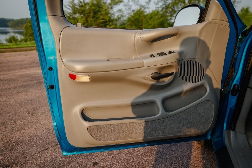 66k-Mile 1997 Ford F-150 XLT 4×4