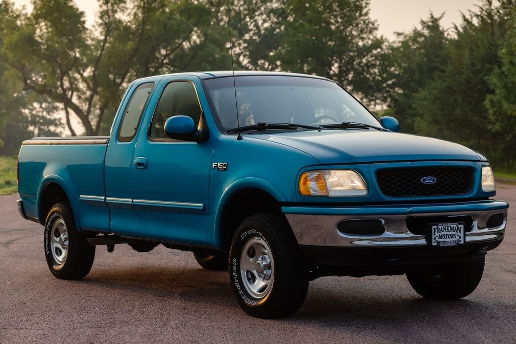 66k-Mile 1997 Ford F-150 XLT 4×4