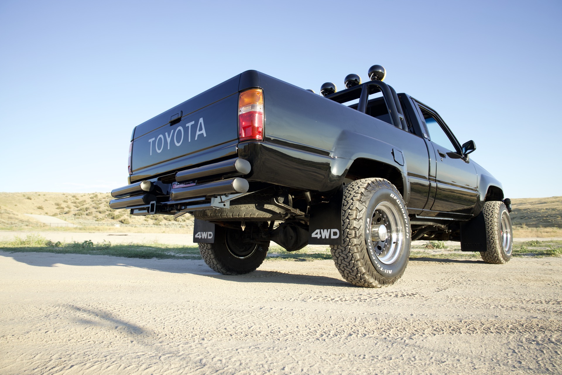 1987 Toyota Pickup - 4