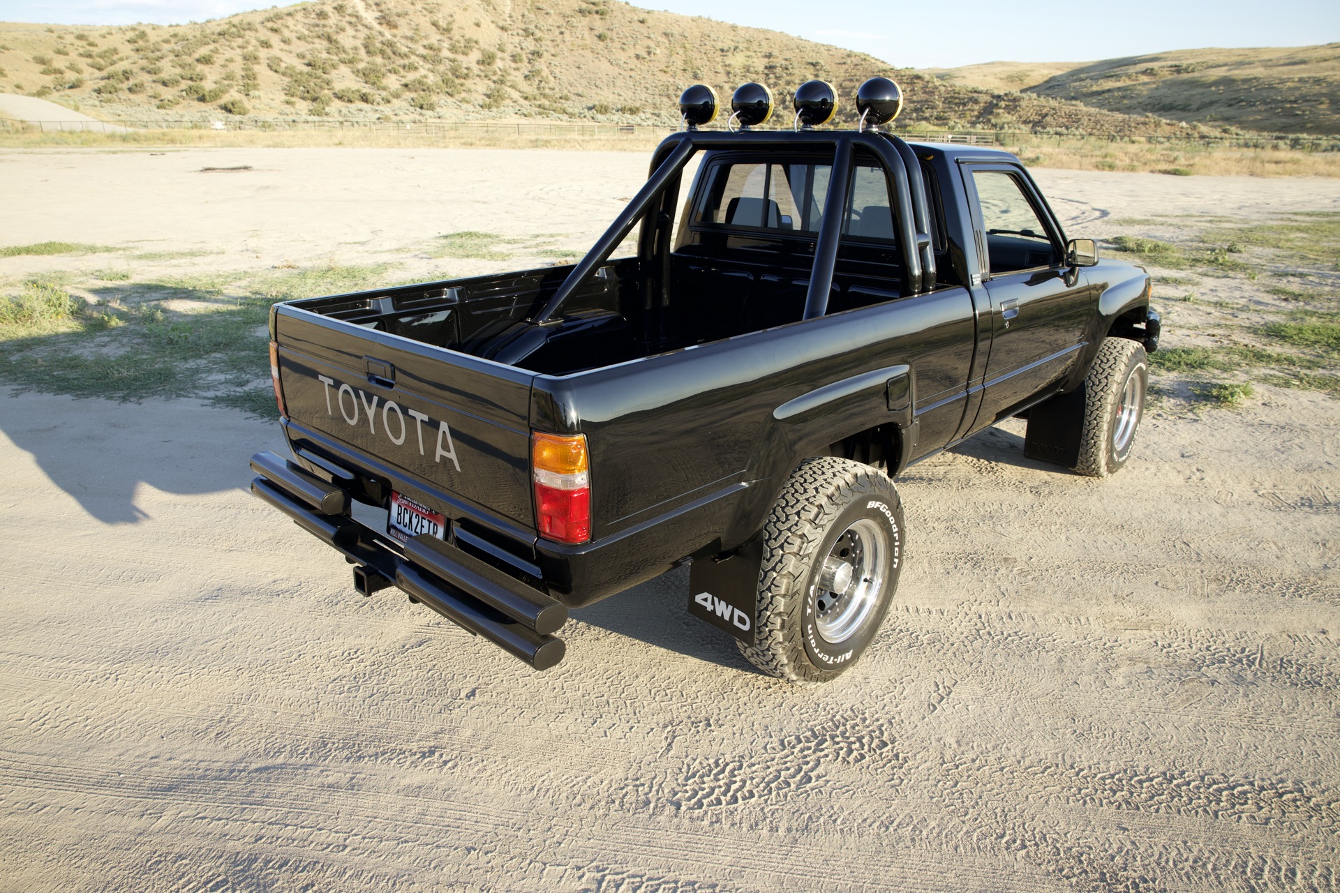 1987 Toyota Pickup - 3