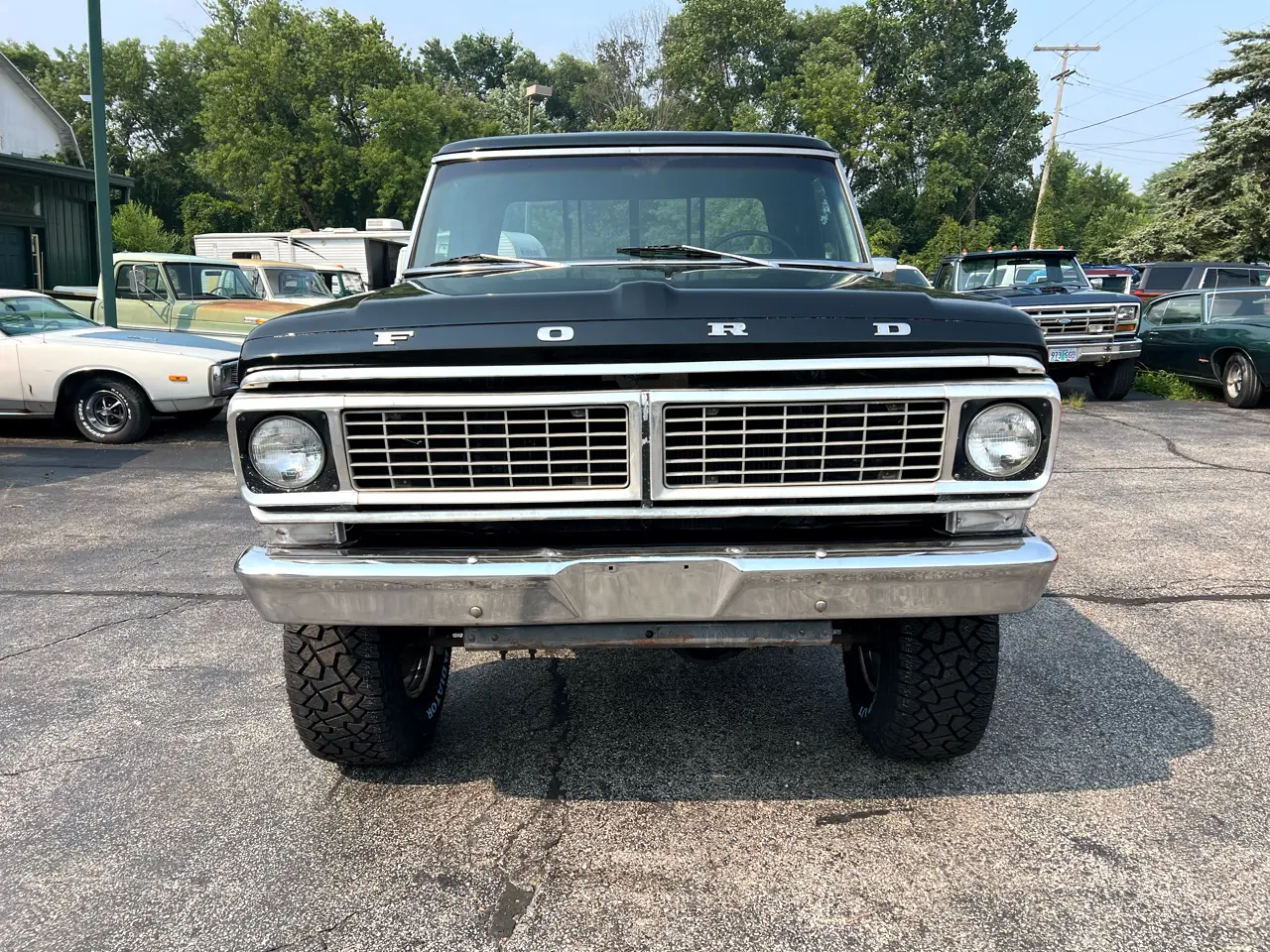 Sold: 1970 Ford F-250 Sport Custom 4×4 Highboy