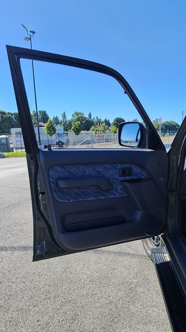 1999 Toyota Land Cruiser Prado