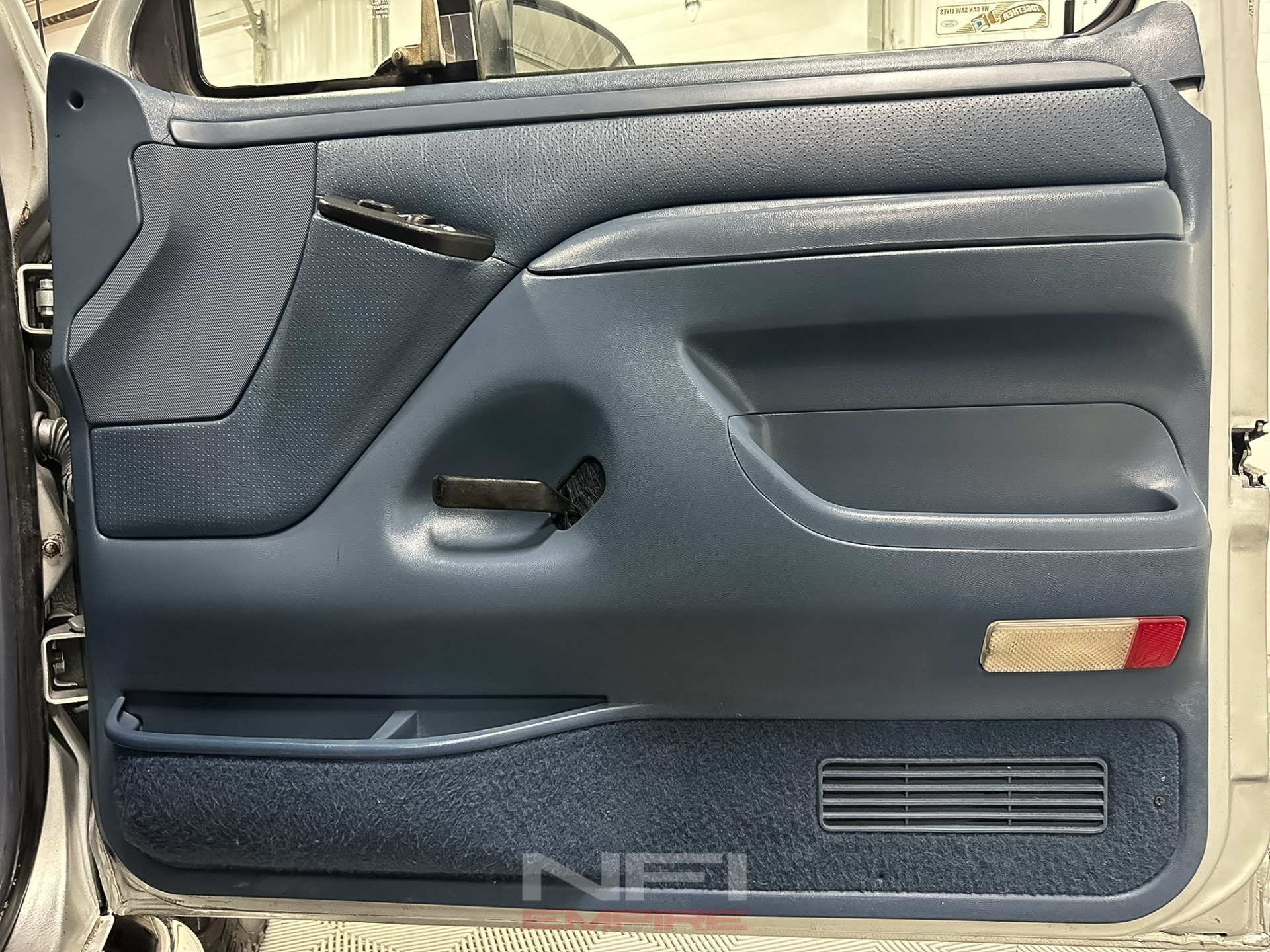 1992 Ford Bronco XLT