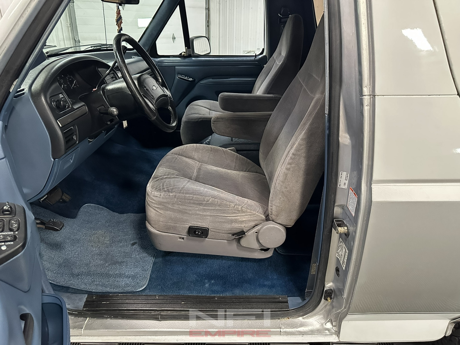 1992 Ford Bronco XLT