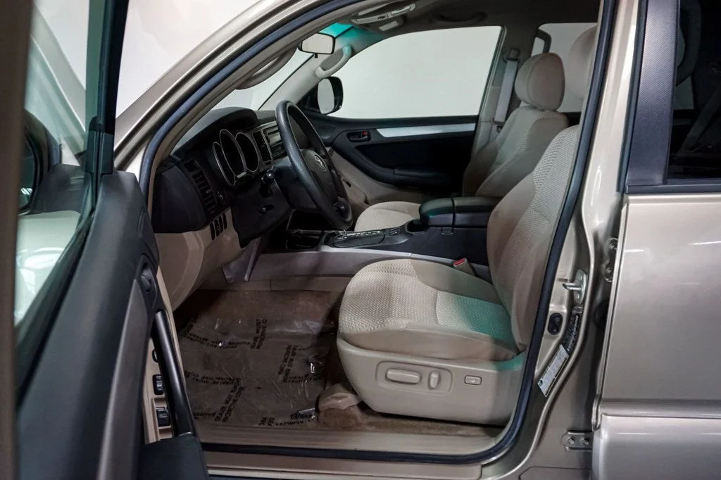 V8-Powered, 56k-Mile 2006 Toyota 4Runner SR5 - 4